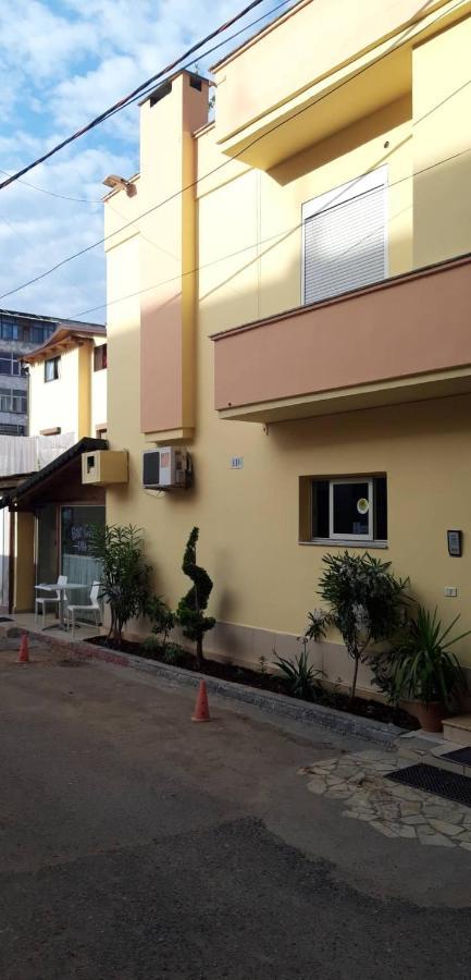 Vila 57 Hotel Tiranë Luaran gambar