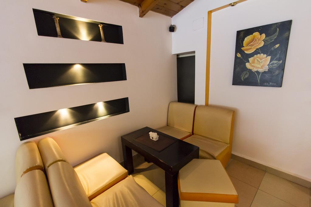Vila 57 Hotel Tiranë Luaran gambar