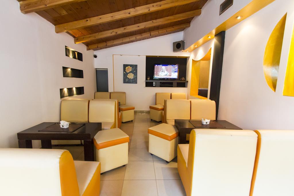 Vila 57 Hotel Tiranë Luaran gambar
